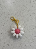 Porte Clé silicone Marguerite Blanc centre rose